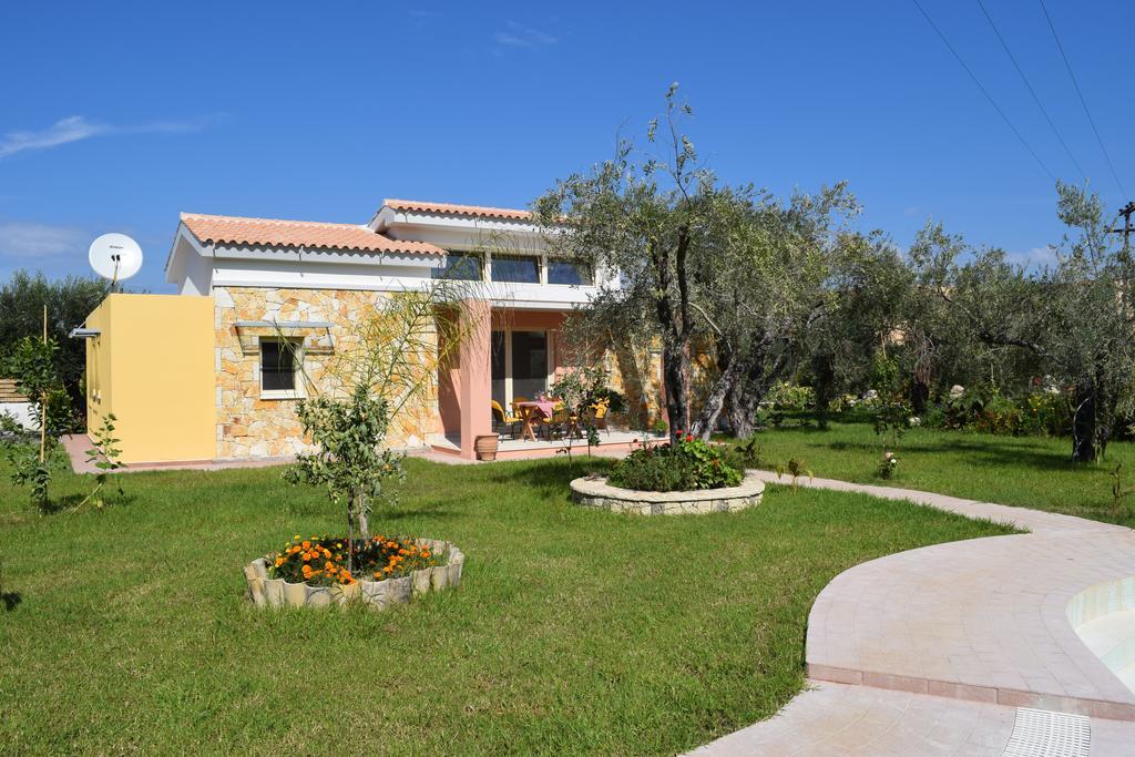 Three Stars Luxury Villas Moraitika Zewnętrze zdjęcie