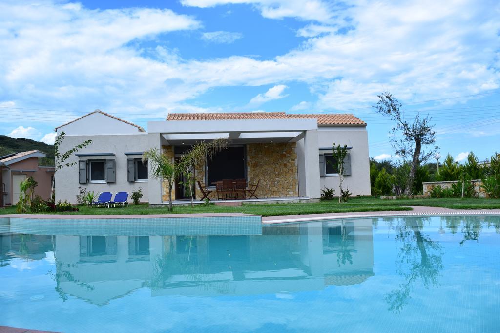 Three Stars Luxury Villas Moraitika Zewnętrze zdjęcie