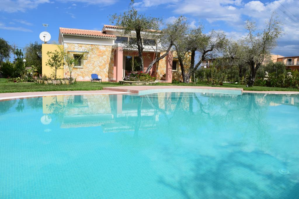 Three Stars Luxury Villas Moraitika Zewnętrze zdjęcie