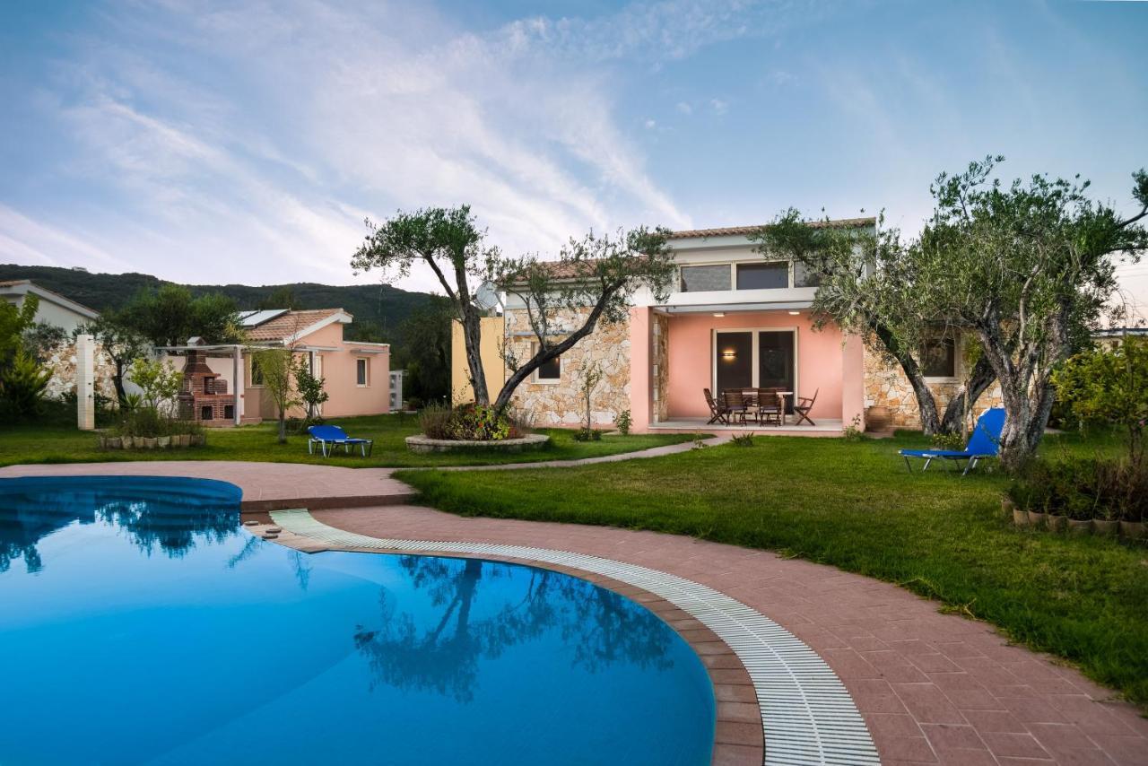 Three Stars Luxury Villas Moraitika Zewnętrze zdjęcie