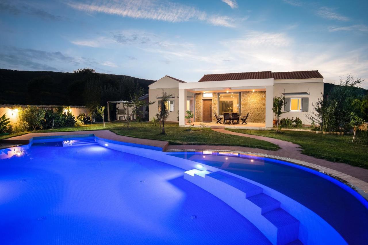 Three Stars Luxury Villas Moraitika Zewnętrze zdjęcie